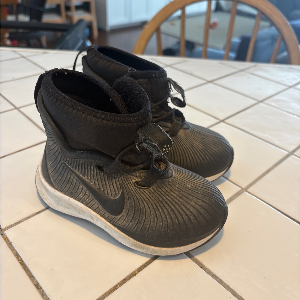 Nike rain boots